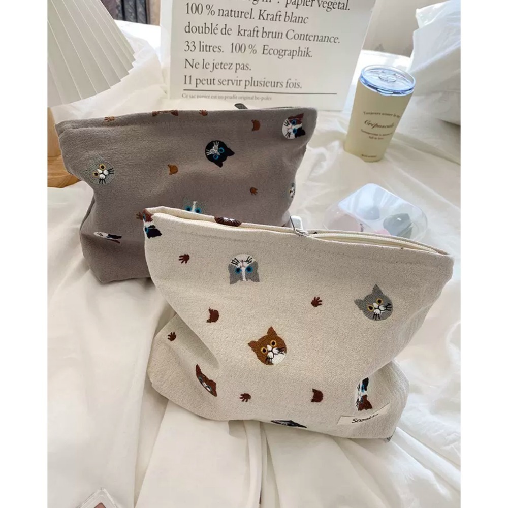 （現貨米色1個+預購）日式刺繡貓咪棉麻化妝包零錢收納袋文藝可愛便攜手拿包_冠宇百貨屋-細節圖2