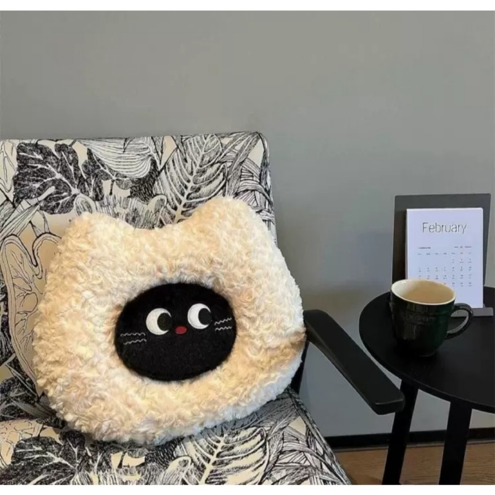 （現貨白色+預購）卡通抱枕 網紅貓咪抱枕 微粒子護頸枕 汽車飛機旅行枕 沙發腰靠 可愛毛絨 小時候生活家居_冠宇百貨屋-細節圖4
