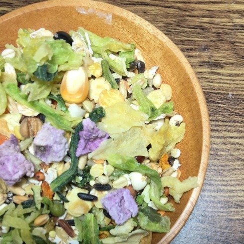 【三隻小豬寵物用品】3pigs鼠寶低脂蔬菜餐-300g(無瓜子)-細節圖2