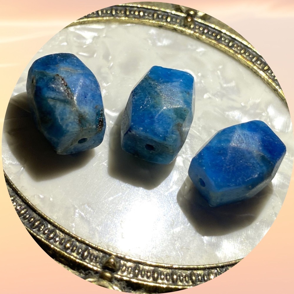 磷灰石隨形切面珠 直孔 桶珠 切面不規則 切角隨形珠 適合DIY手作 天然石手作材料 單個隨機出貨-細節圖3