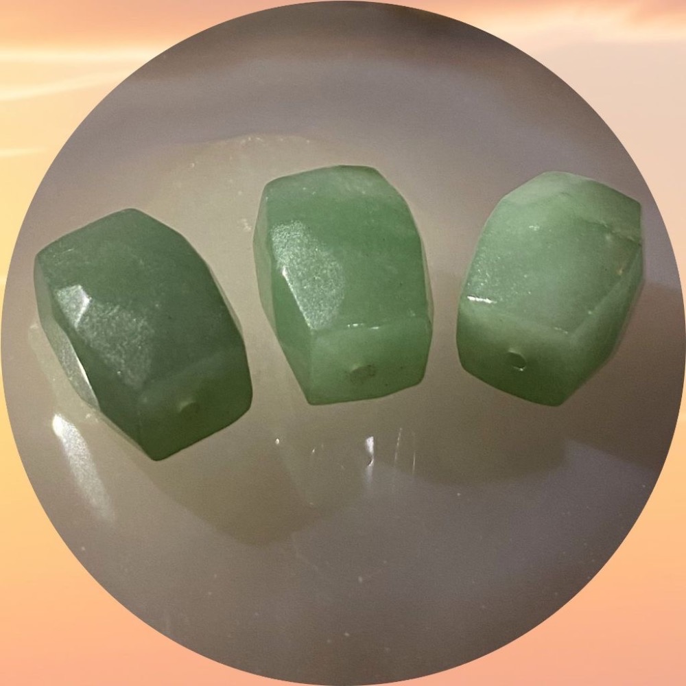 東菱玉隨形切面珠 直孔 桶珠 切面不規則 切角隨形珠 適合DIY手作 天然石手作材料 單個隨機出貨-細節圖6