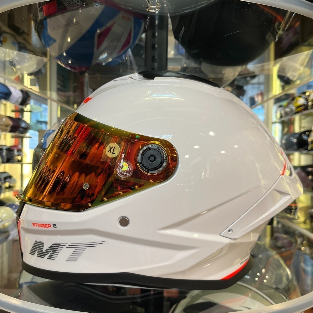 《一戴安全帽》MT毒刺2 全罩安全帽 #素色#花色 /單鏡片/戴出門帥到沒朋友/買就送好禮三選一/可加購多層膜鏡片-細節圖2