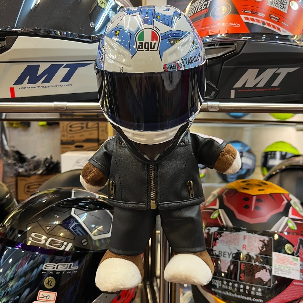 黑皮衣熊+藍/白色安全帽