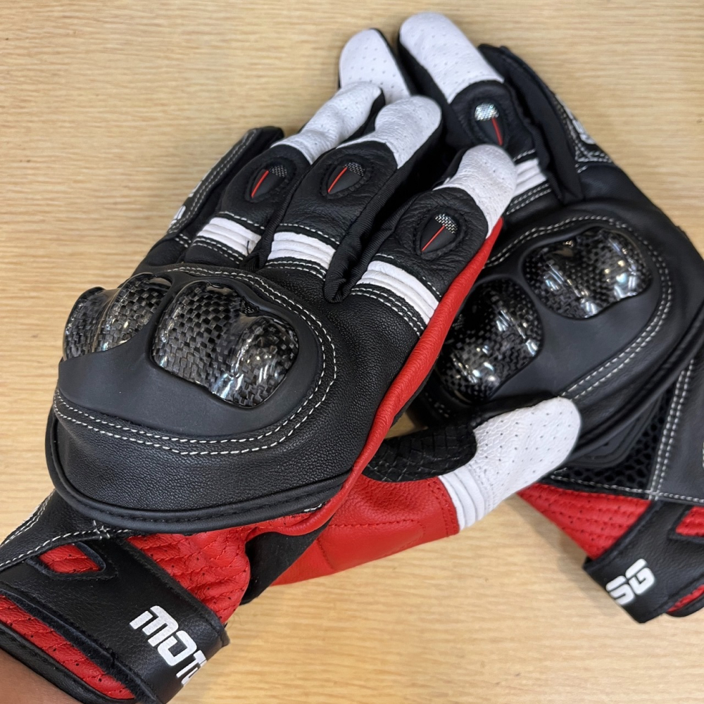 《一戴安全帽》MOTOLSG 騎行碳纖維防摔手套-細節圖3