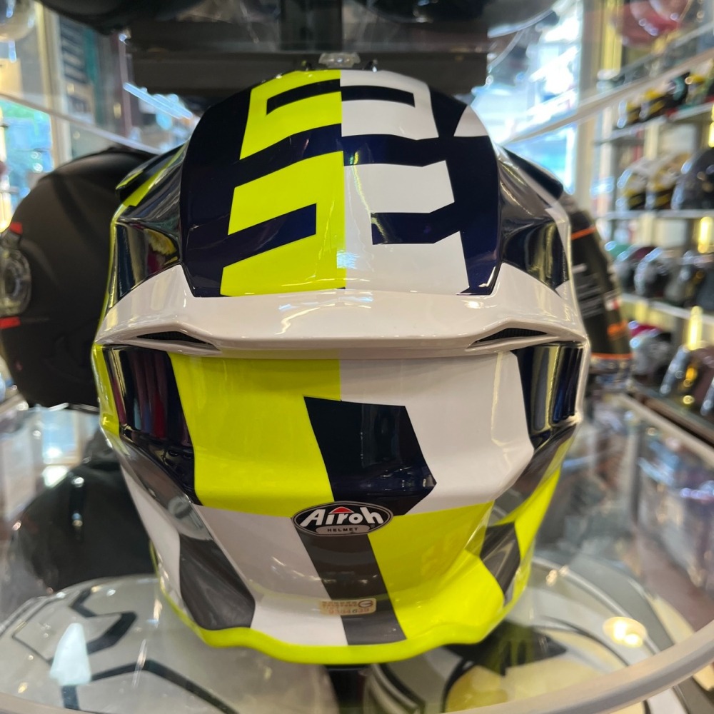 《一戴安全帽》Airoh TWIST 2.0 FRAME 輕量越野帽 ⚠️面框膠條氧化 可接受再下單❗️❗️-細節圖3