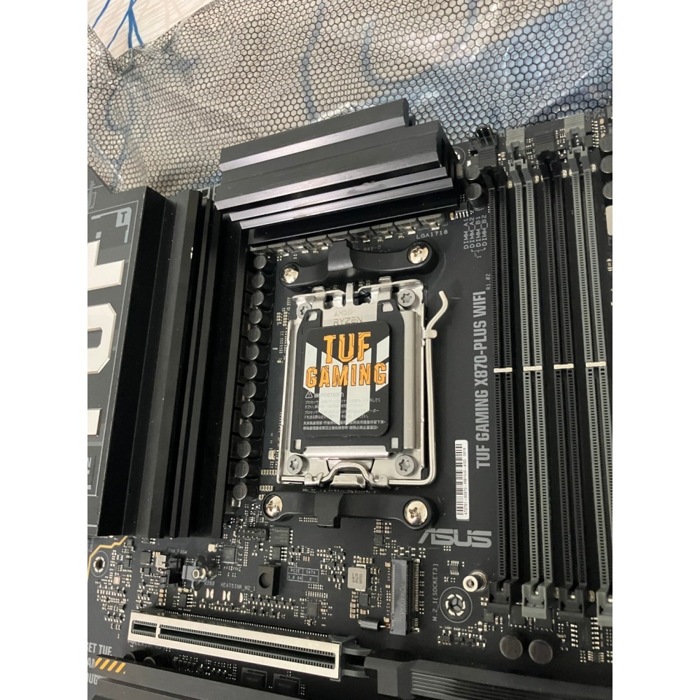 TUF GAMING X870-PLUS WIFI AMD AM5 主機板 二手-細節圖9