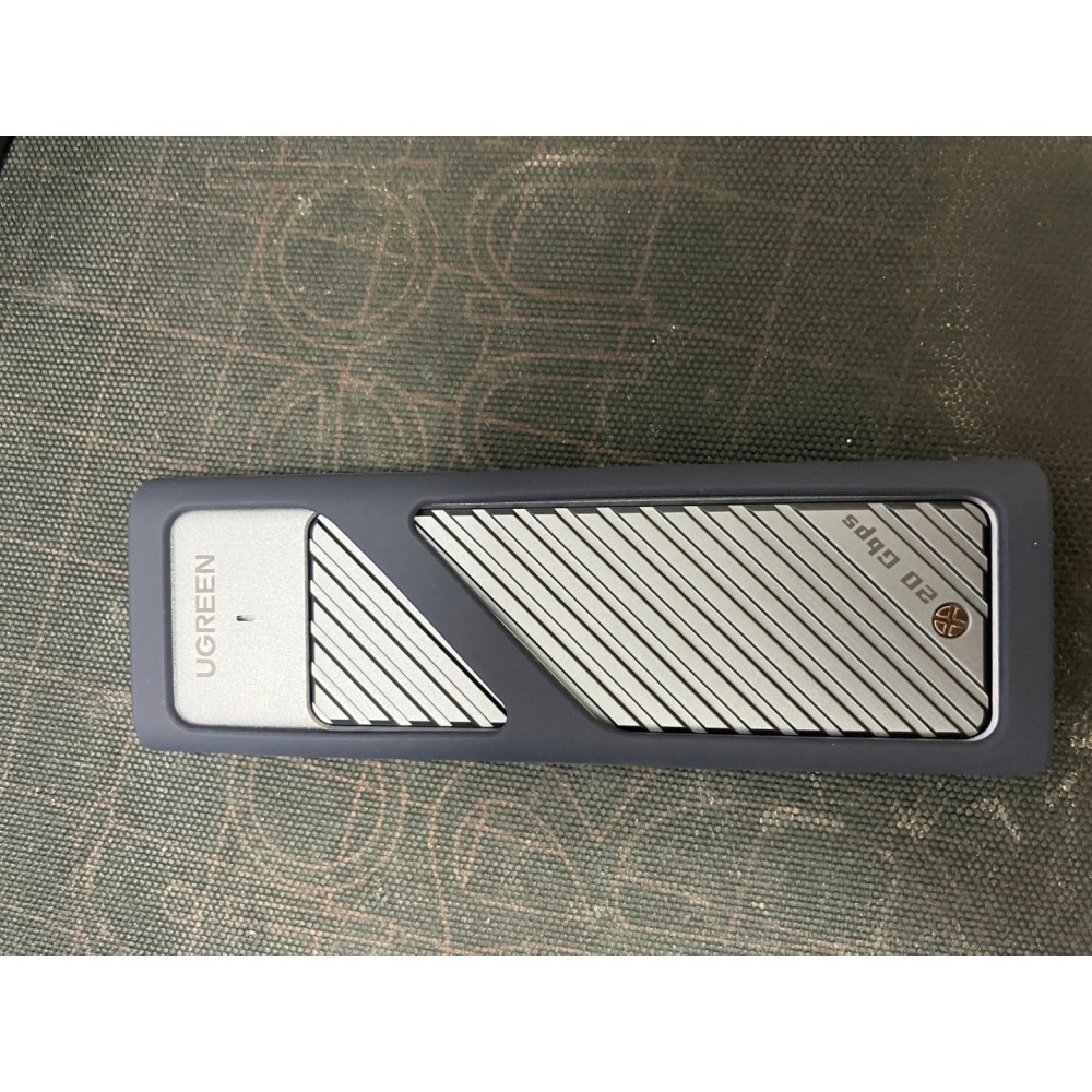 【綠聯】UGREEN 20Gbps M.2 SSD 外接盒 鋁合金 NVMe/SATA雙模式CM559 掀蓋式免抽拉-細節圖3