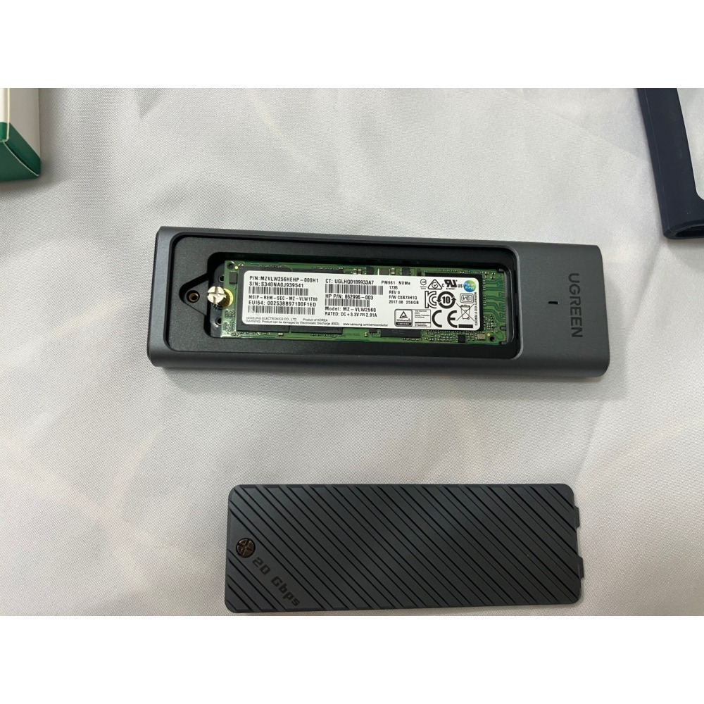 【綠聯】UGREEN 20Gbps M.2 SSD 外接盒 鋁合金 NVMe/SATA雙模式CM559 掀蓋式免抽拉-細節圖7