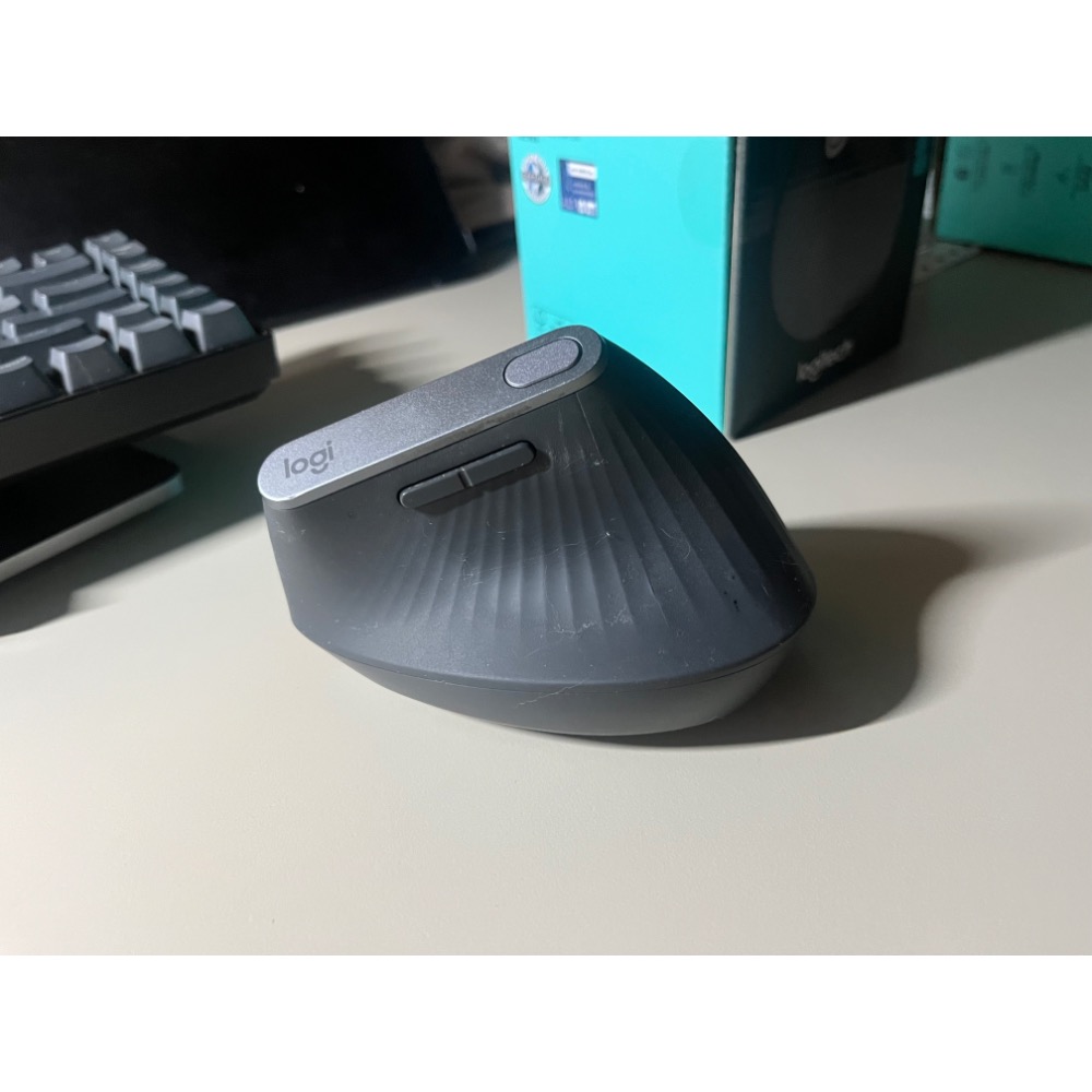 二手 logitech MX Vertical 羅技滑鼠-細節圖2