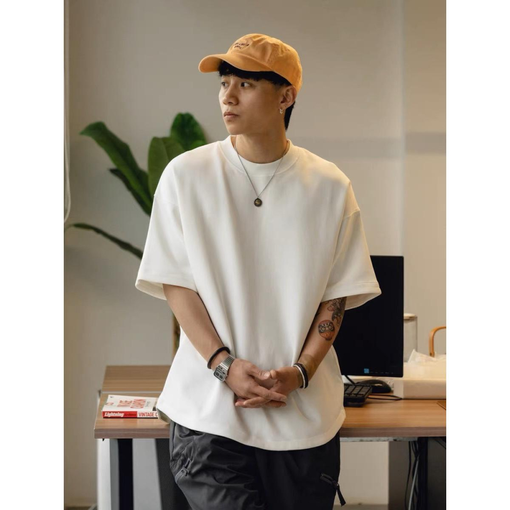 日系重磅素T 高磅數 寬鬆下擺 圓弧下擺 日系街頭 落肩 彈性 穿搭 素面 五分袖 男女適宜-細節圖3