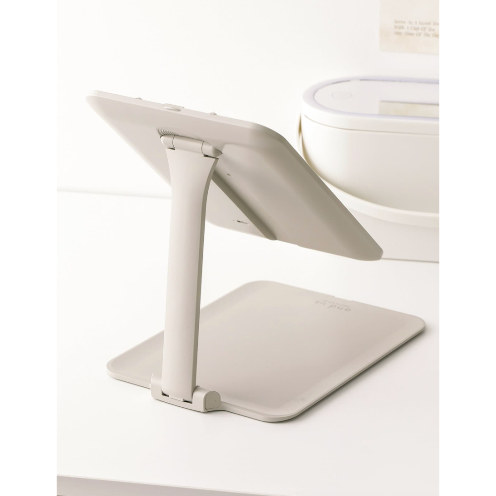 【JiBo吉寶日本代購】現貨 3coins 薄型 摺疊LED化妝鏡 旅遊旅行 折疊鏡-細節圖2