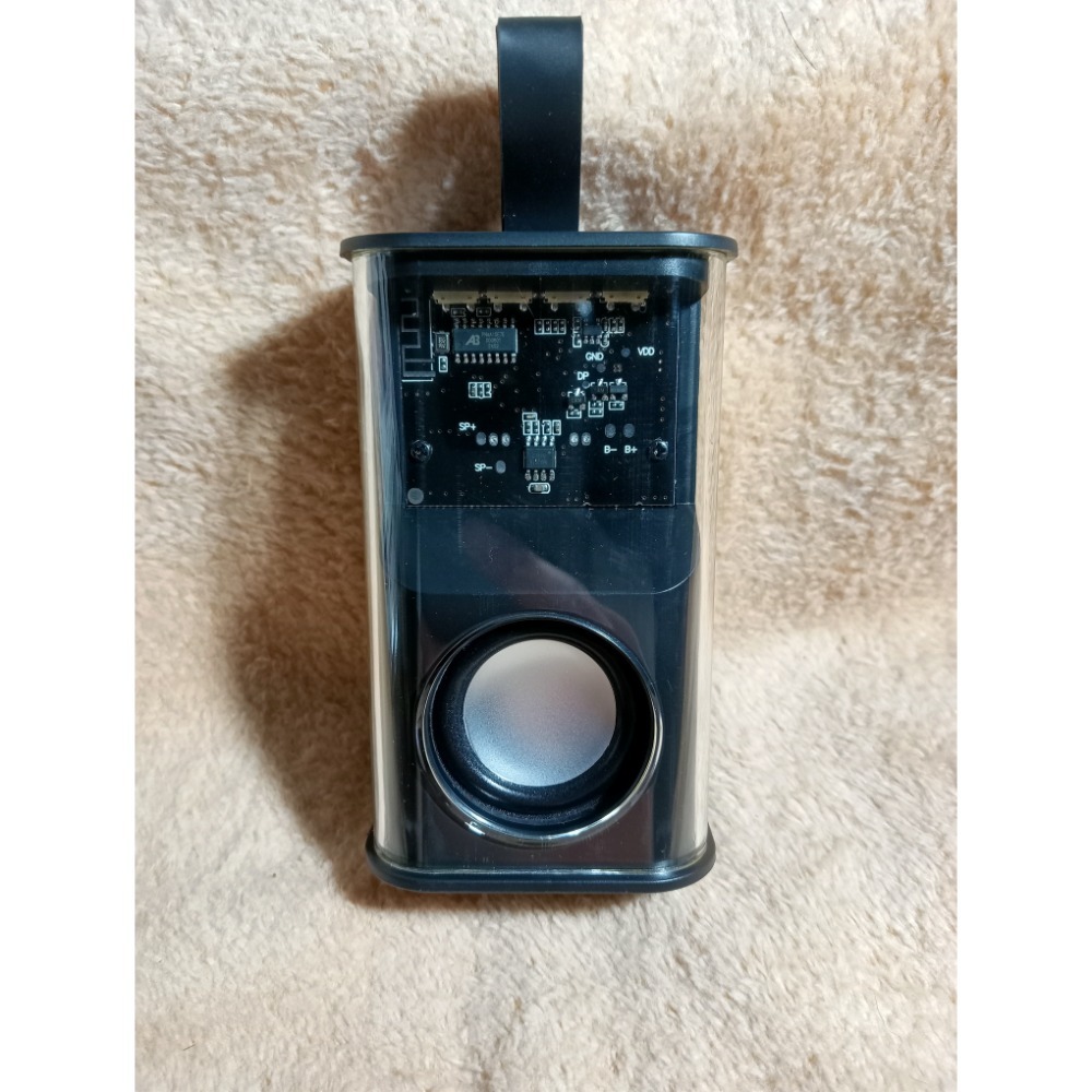 透明炫酷機甲小鋼砲音響/k08/小鋼炮重低音藍芽喇叭/藍芽喇叭/藍牙音響/立體聲藍芽喇叭...-細節圖2