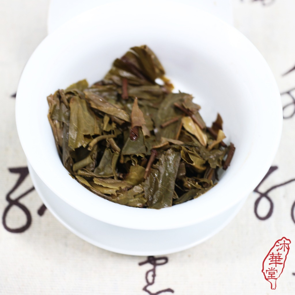 【沐華堂】2021年雲南大益普洱茶 8582 生茶青餅 這次終於硬起來了 357克 售價為餅價-細節圖9