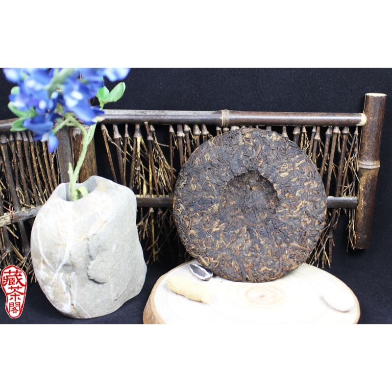 【藏茶閣】2019年雲南大益普洱茶 重磅產品 蜜韻寶盒 蜜韵生茶 與 布朗山熟茶 各150克 勐海古樹春料 勝過蘭韵-細節圖9