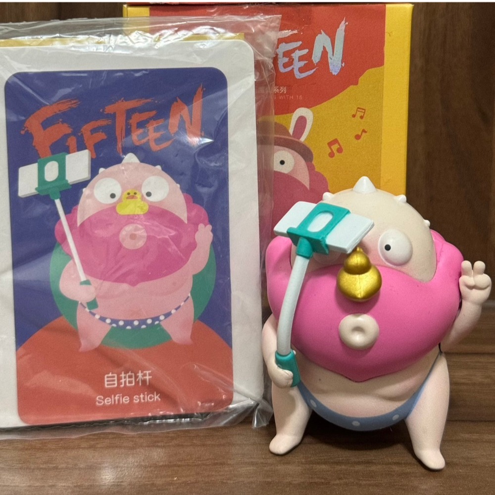 UGLYTOYS FIFTEEN 十五盲盒-度假系列-確認款 隱藏款 自拍干 大叔 盲盒 盒玩-規格圖2