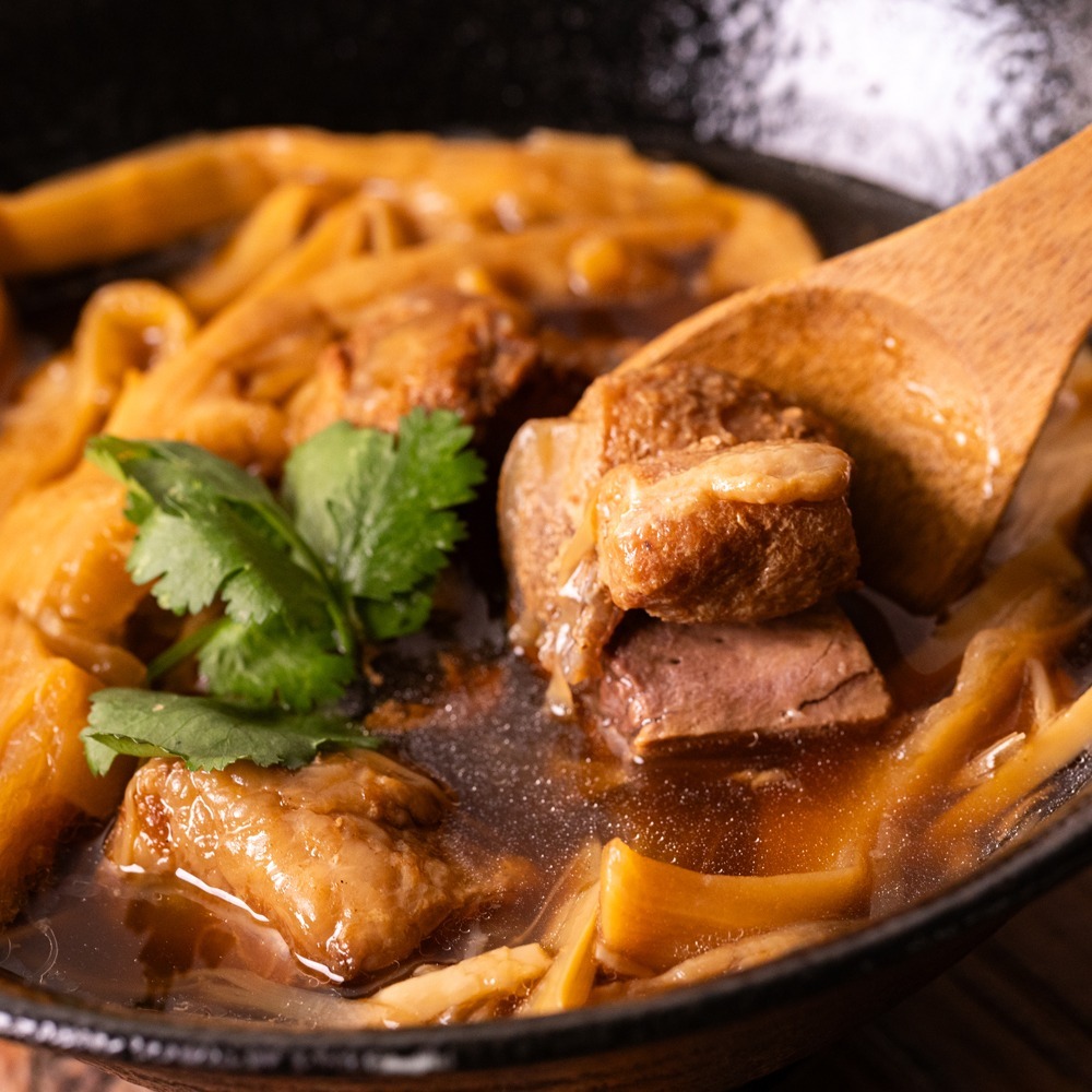 吃貨零食🍭│疲老闆 筍乾排骨 嚴選商品 滷汁 配飯 下飯 豬軟骨 筍乾 排骨 2入-細節圖7