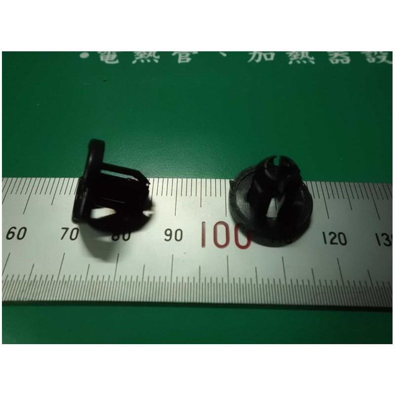 4號門扣 引擎扣 隔熱墊 腳踏板扣 U7 V7 M7 SUV U6 323 mazda3 mazda5-細節圖2