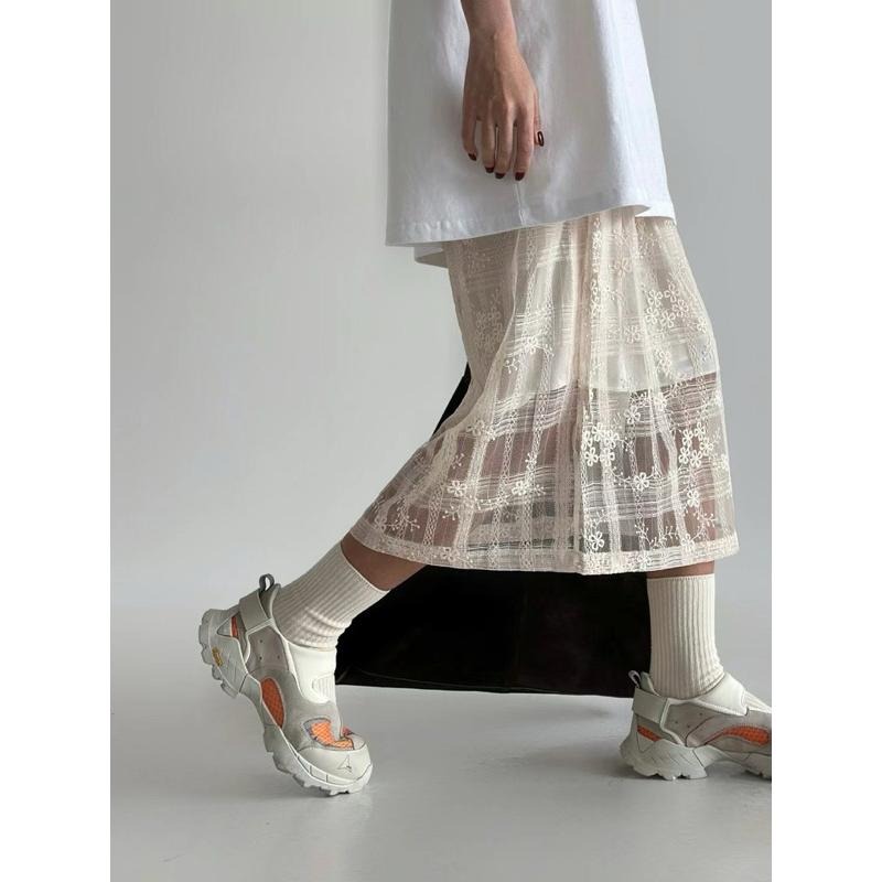 Ðöðöħö正韓製 三色 層疊花邊蕾絲鬆緊腰半裙 日常穿搭 必備單品-細節圖2