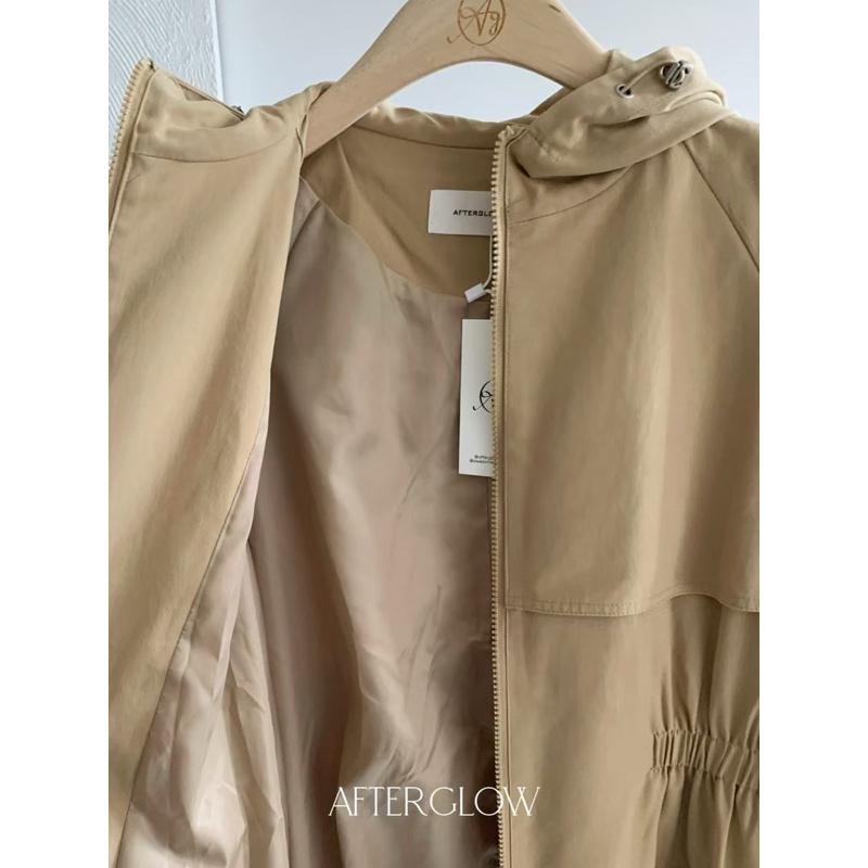 Ðöðöħö 正韓製 兩色 天絲褶皺抽繩長版連帽外套 寬鬆版型 修身設計 百搭單品-細節圖3