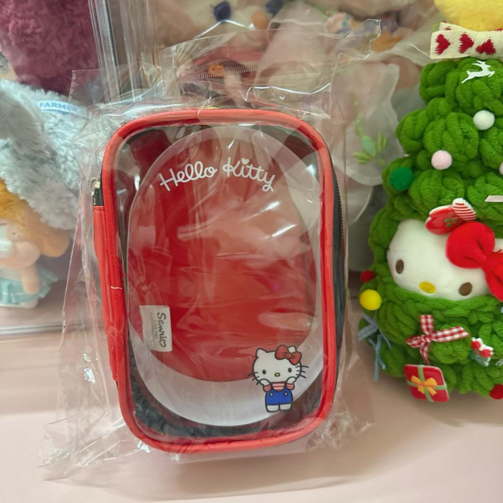 台灣現貨正版授權三麗鷗 Kitty 美樂蒂 人魚漢頓 酷企鵝 大耳狗 娃包 萬用包 痛包化妝包@收納包 防水包 透明卡包-細節圖3