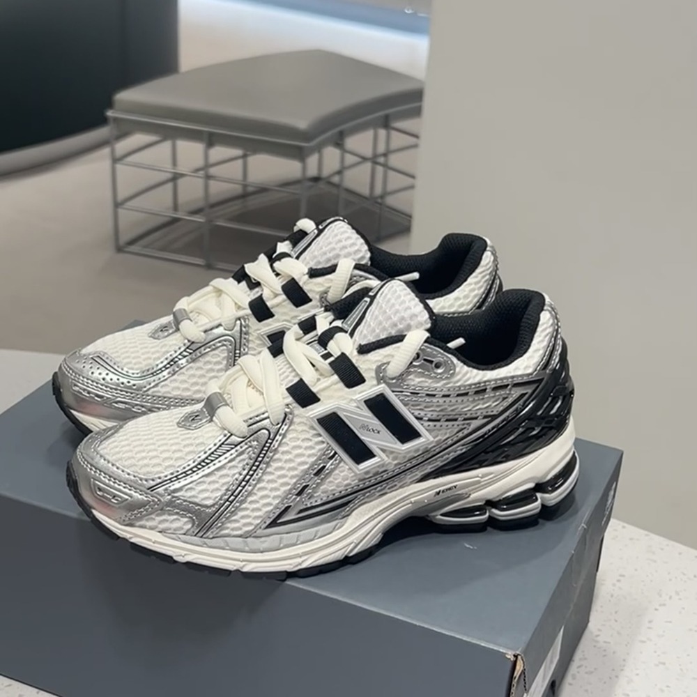 全新正版 New Balance  NB1906R Y2K  IU同款 熊貓 銀黑白 男女鞋 復古風 M1906RER-規格圖9