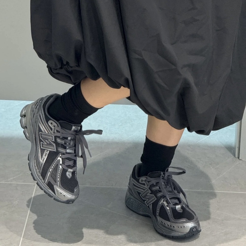 全新正版 New Balance NB 1906R  復古  黑武士 男女同款 休閒跑步鞋 復古風 百搭 M1906RE-細節圖4