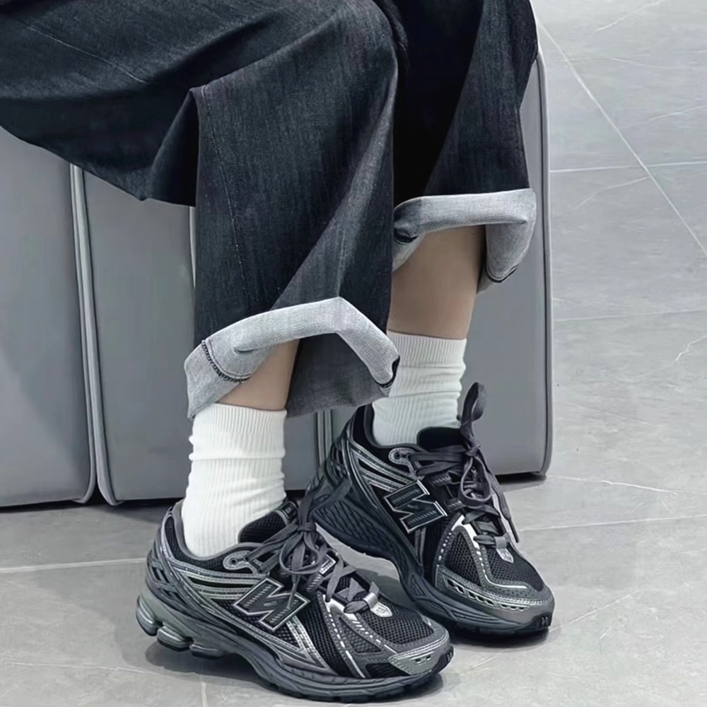 全新正版 New Balance NB 1906R  復古  黑武士 男女同款 休閒跑步鞋 復古風 百搭 M1906RE-細節圖9