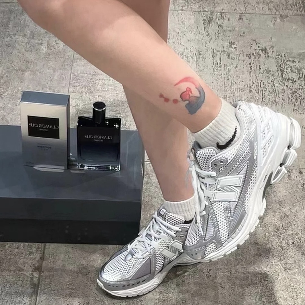 全新正版 New Balance NB 1906R 千禧風 復古  白銀 男女款 慢跑鞋 泫雅同款 M1906RCB-細節圖3