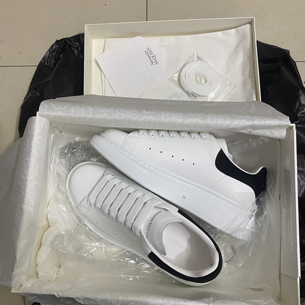 正版 Alexander McQUEEN mcq 小白鞋 增高鞋 黑絨尾 厚底鞋 休閒  麥昆 板鞋  百搭553770-細節圖11