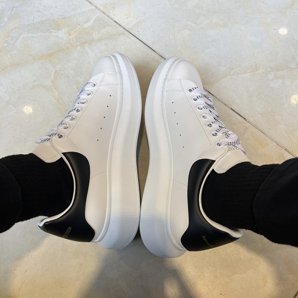 正版 Alexander McQUEEN mcq 小白鞋 增高鞋 黑皮尾 厚底鞋 休閒 麥昆 板鞋 百搭 男女通用 麥坤-細節圖8