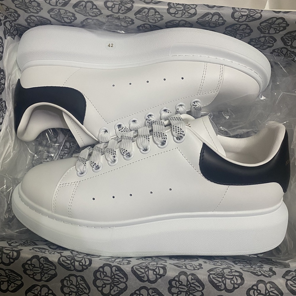 正版 Alexander McQUEEN mcq 小白鞋 增高鞋 黑皮尾 厚底鞋 休閒 麥昆 板鞋 百搭 男女通用 麥坤-細節圖9