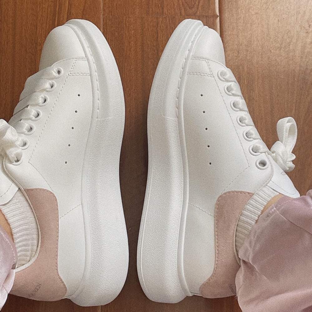 正版 Alexander McQUEEN mcq 小白鞋 增高鞋 粉絨尾 厚底鞋 休閒  麥昆 板鞋  百搭553770-細節圖2