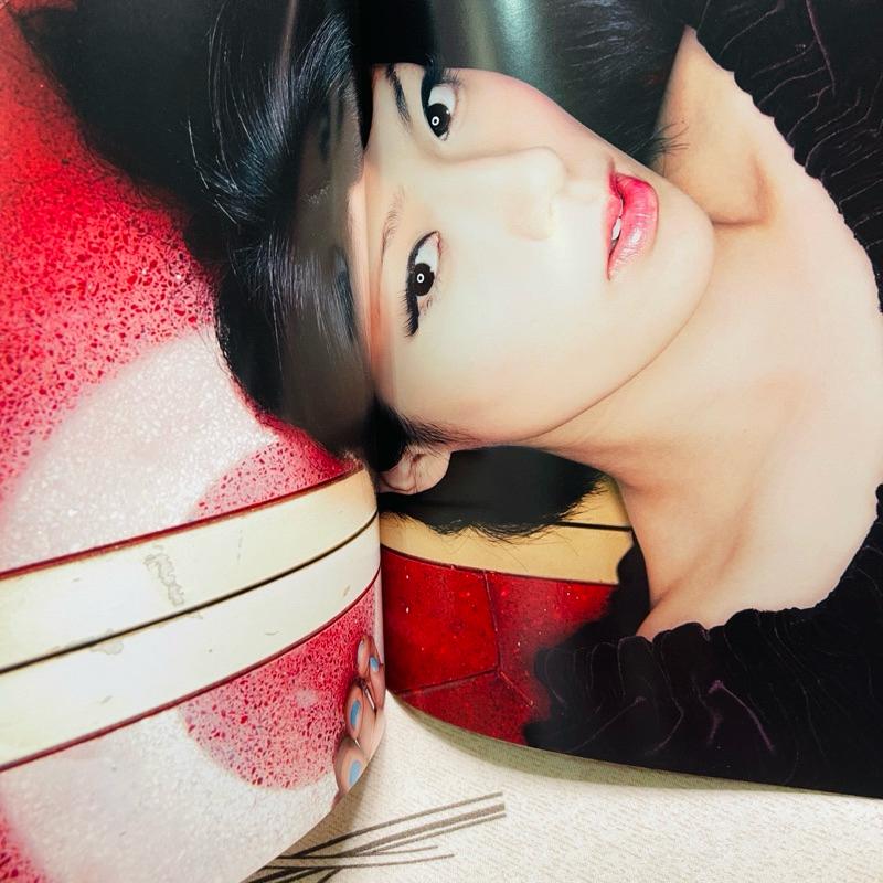 鶴田直樹 『月刊 NEO 深田 恭子』 深キョンの意味深な表情、仕草を徹底観察。フェチな魅力満載!-細節圖3