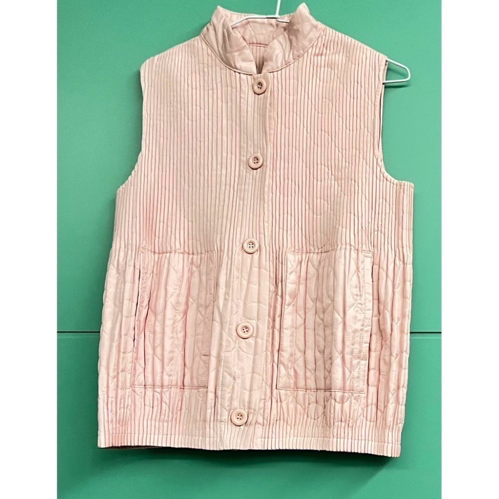 ［我愛皺摺名店］秋冬著 粗牙籤直條紋 澎簾皺摺 淺粉色 薄棉背心-細節圖5