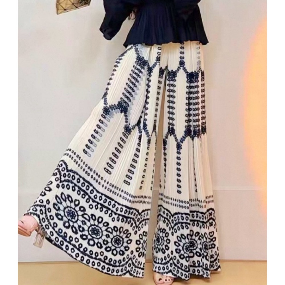 ［我愛皺摺名店］春秋著 KK直條紋皺摺 米白色 黑色蕾絲花 裙褲 長褲-細節圖6