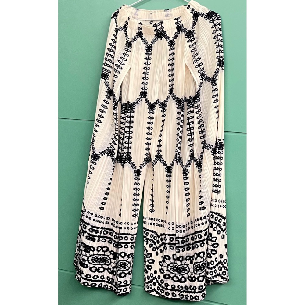 ［我愛皺摺名店］春秋著 KK直條紋皺摺 米白色 黑色蕾絲花 裙褲 長褲-細節圖8