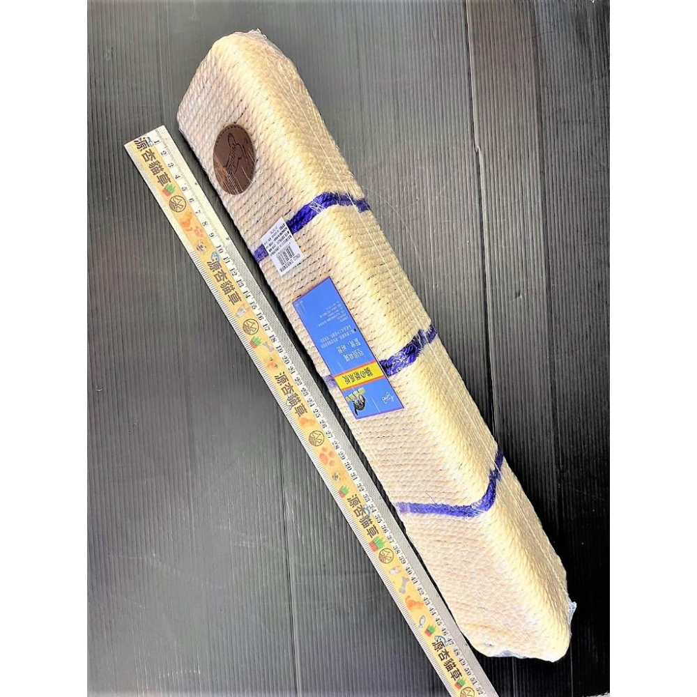 🍀小福袋🍀三角柱型 貓抓板 (三角柱43X10 cm/個) / (可掛、繩可平放) 貓抓板 磨甲板 麻繩-細節圖3