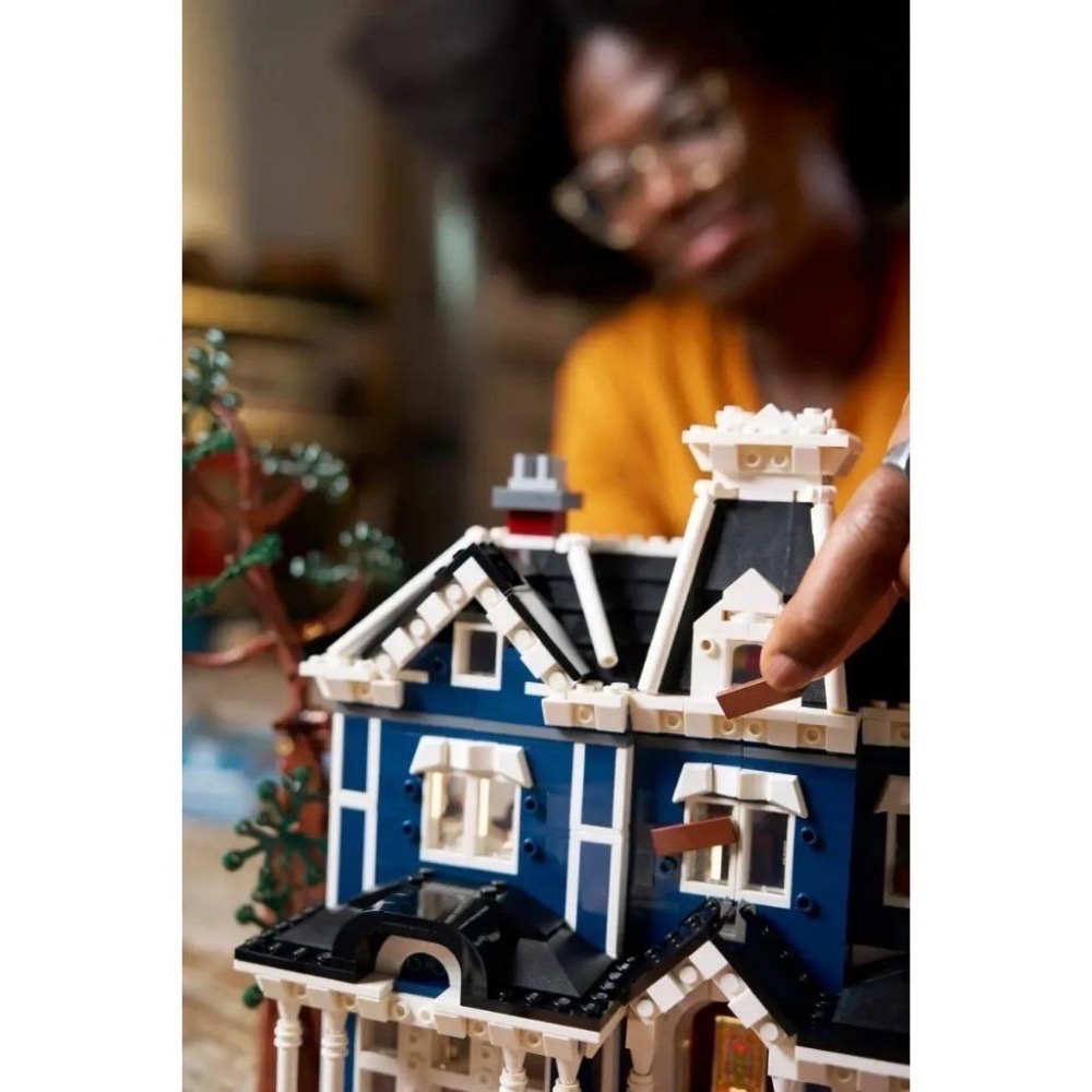 [樂享積木] LEGO 11370 怪奇物語：克里爾家 The Creel House 草皮屋 ICONS系列-細節圖7