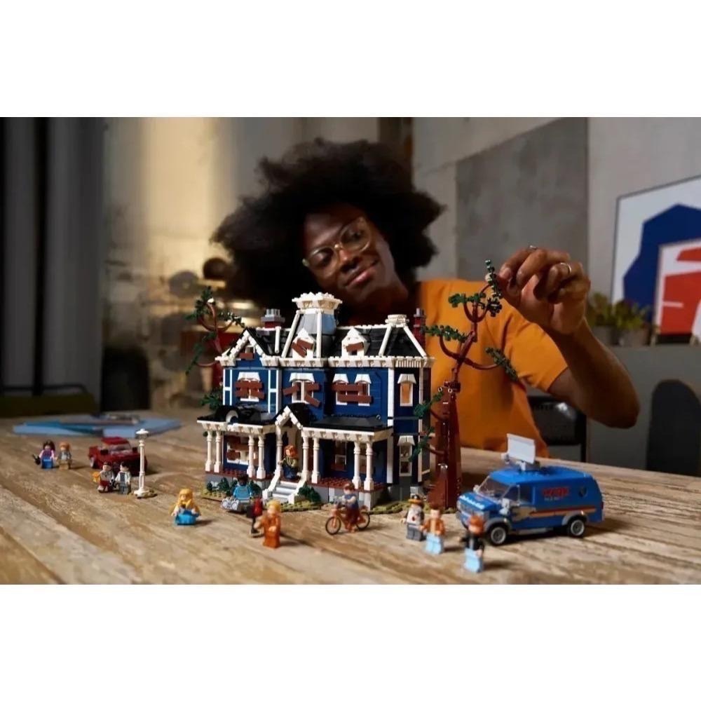 [樂享積木][可刷卡] LEGO 11370 怪奇物語：克里爾家 The Creel House 草皮屋 ICONS系列-細節圖6