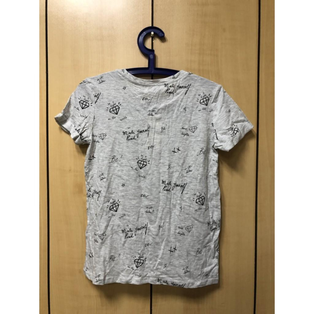 全新 bershka 灰色鑽石圖案 圓領短T-細節圖4