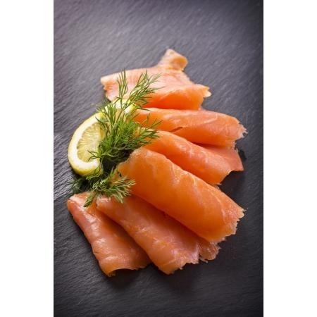 【八通食品】煙燻鮭魚片1Kg／專營餐廳、嚴選食材／挑戰最低價／鮭魚捲／沙拉／冷盤-細節圖2