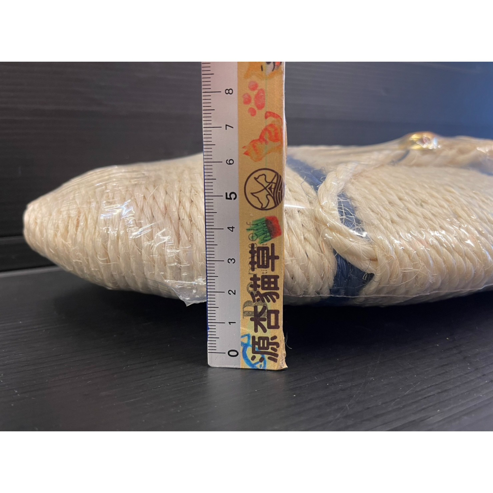 ✪四寶的店✪附發票~魚型 貓抓板(本板為加大型 長約40公分/個) (可掛、繩可平放) 抓板 磨甲板 麻繩-細節圖2