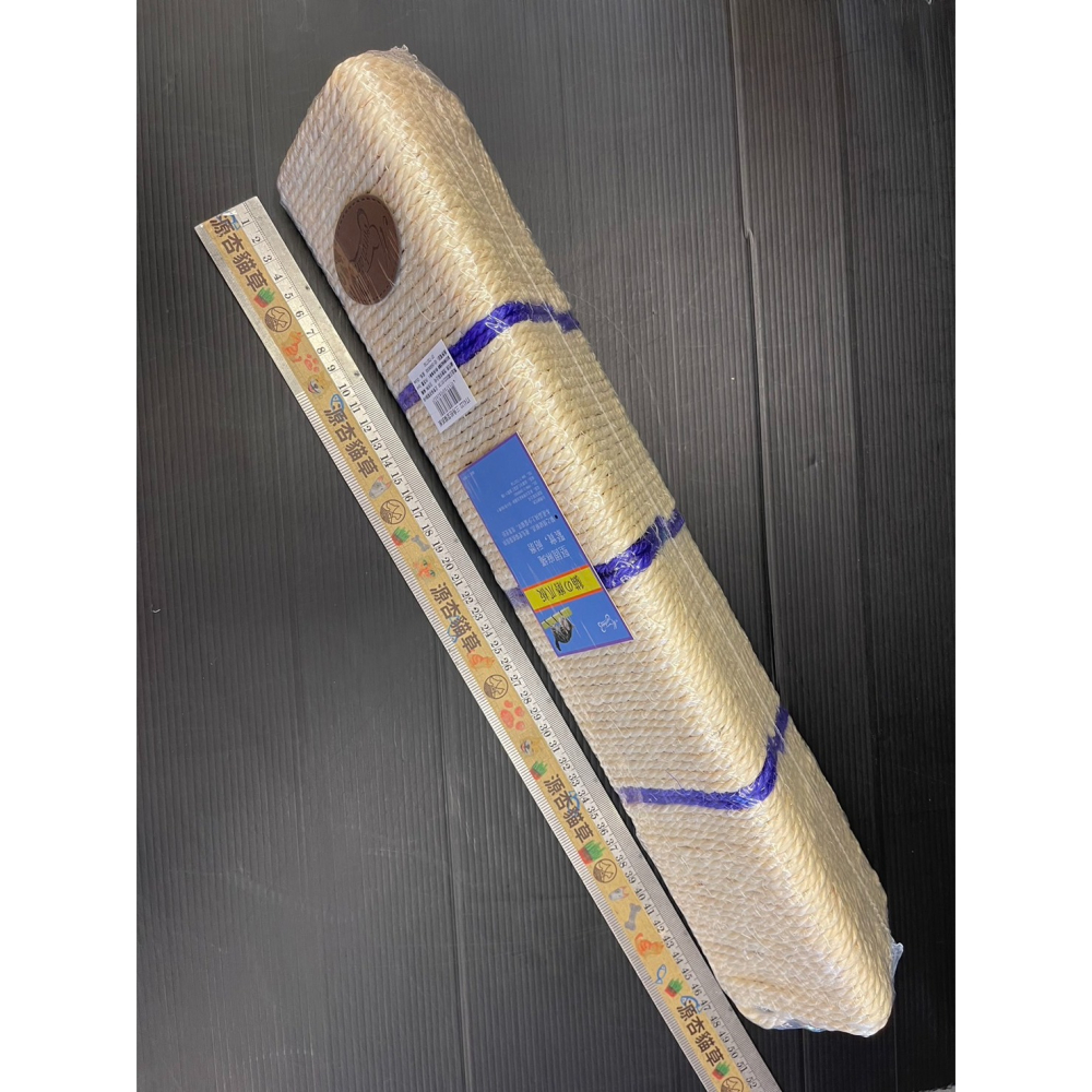 ✪四寶的店✪附發票~三角柱型 貓抓板 (三角柱43X10 cm/個) / (可掛、繩可平放) 貓抓板 磨甲板 麻繩-細節圖3