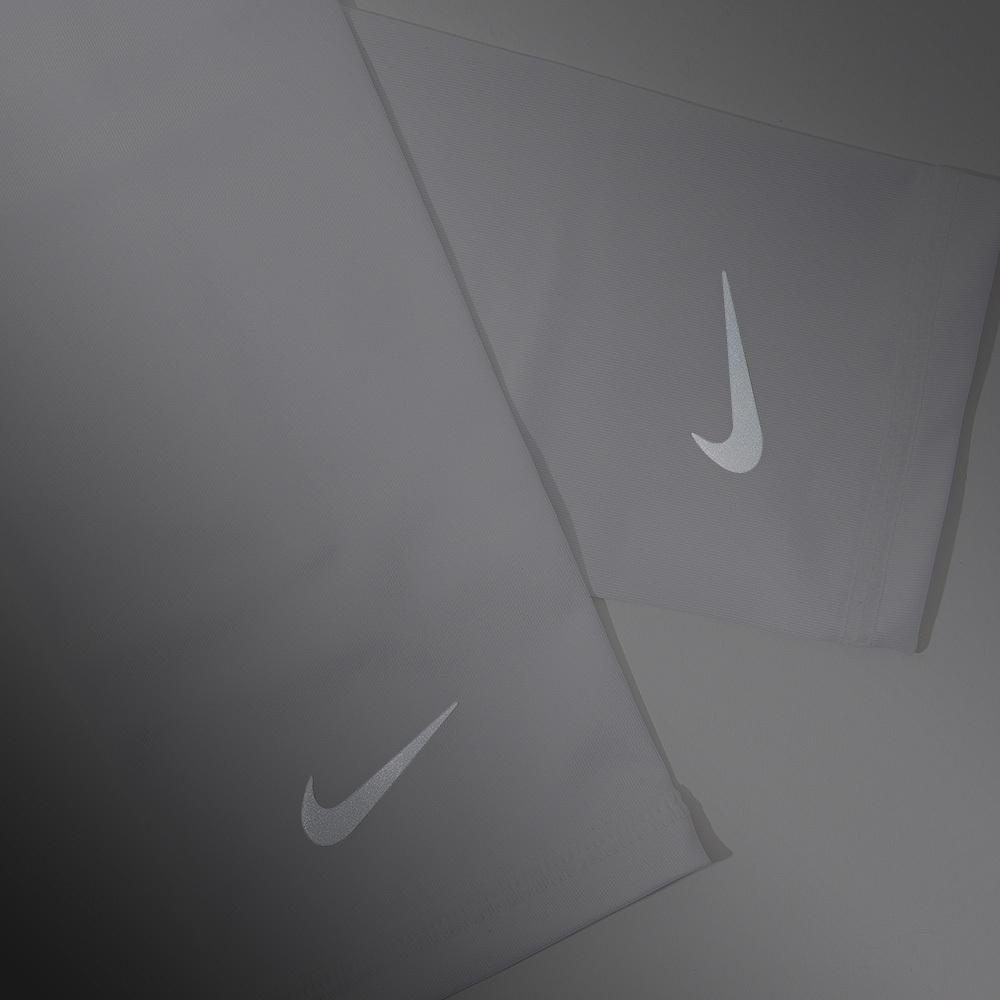 NIKE 輕量跑步臂套2.0 護臂套 袖套 路跑 戶外運動 素色 簡約 防曬 反光 吸濕 排汗 快乾 透氣 黑 白 亮綠-細節圖8