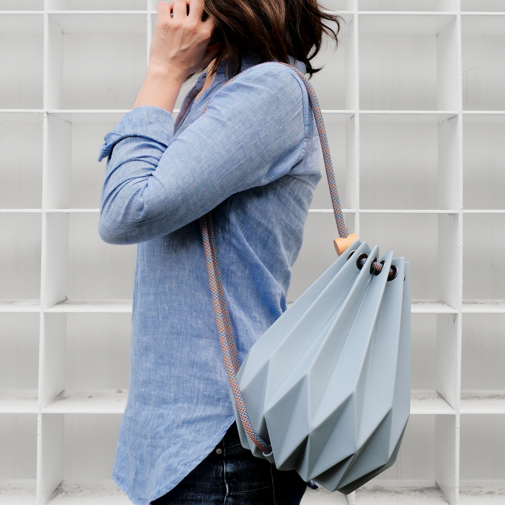 【Aura稜光】DIAMOND 泥灰藍摺紙包 | 全手工素食皮革製作 摺紙包 束口包 後背-細節圖3