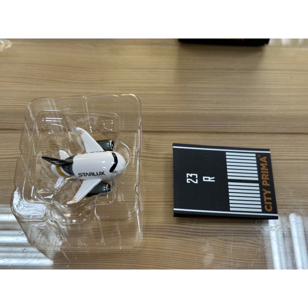 現貨 7-11星宇航空 精品咖啡 City Prima迴力飛機跑道組 A350-1000-細節圖3