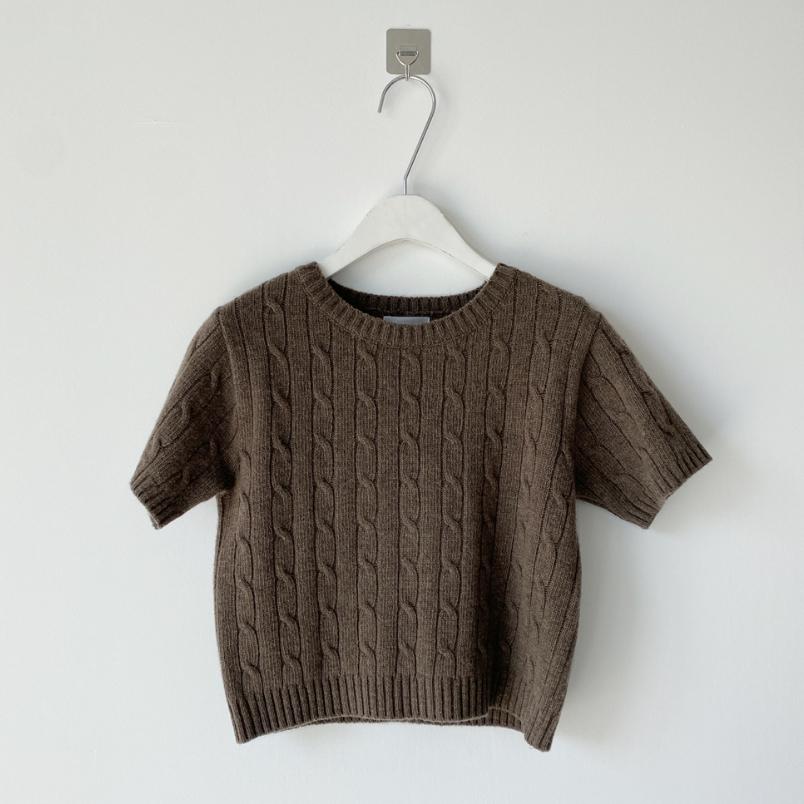 親膚超舒服👍🏻  不勒肉！超顯瘦✨  韓版麻花圓領針織上衣（4色）韓系 顯瘦 特價 女裝 衣服 基本款 T恤 短袖 上衣-細節圖6