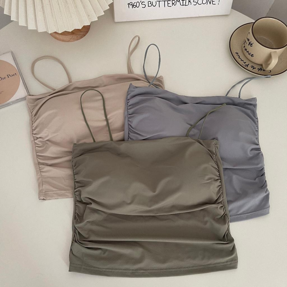 夏季必買🧊  大彈力✨  自帶胸墊！涼感冰絲褶皺bra背心（5色）吊帶背心 內衣 小可愛 女裝 運動背心 特價 顯瘦-細節圖3