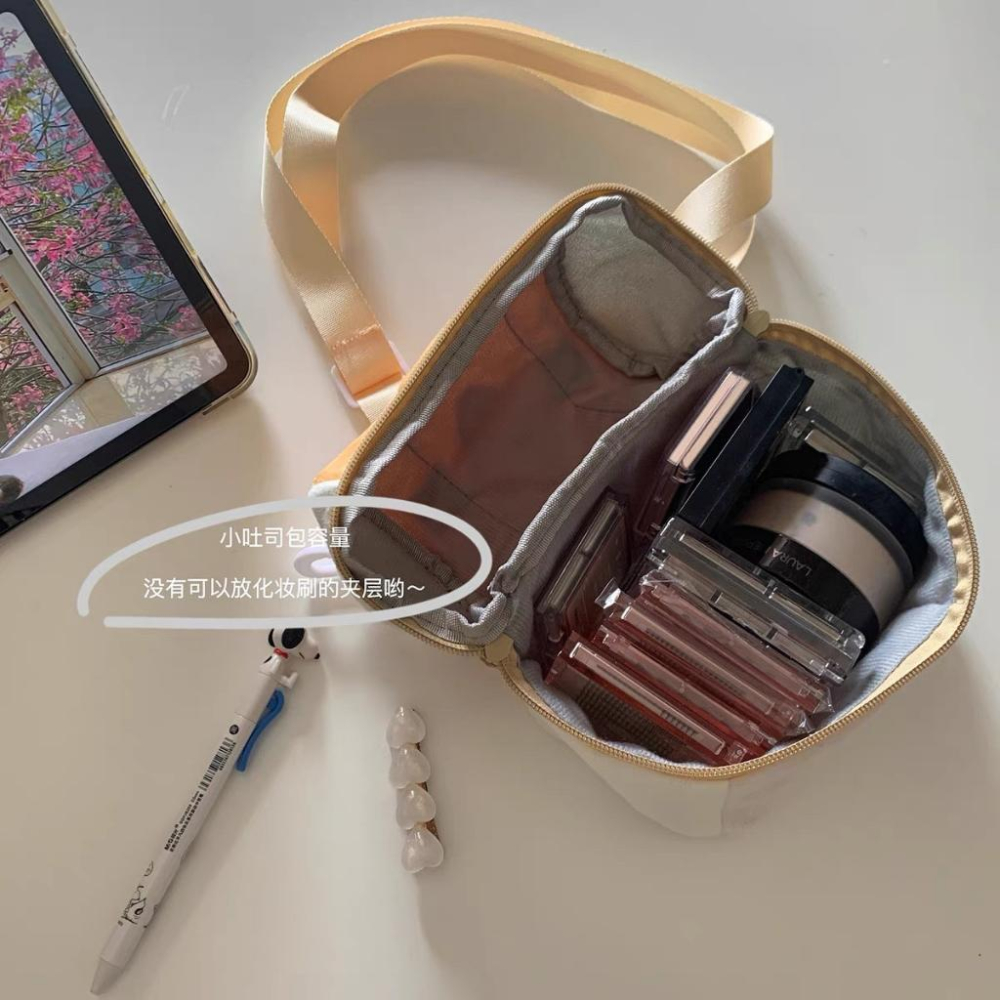 下單贈吊飾&背帶🍔🍞  可以斜背&手提！吐司漢堡大容量化妝包（大&小）相機包/旅行包/洗簌包-細節圖5