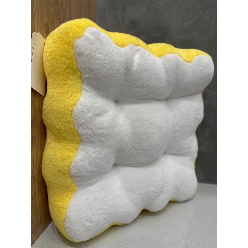 《雷標正版》三麗鷗 酷洛米 美樂蒂 布丁狗 Hello Kitty 大耳狗 坐墊 靠枕 椅墊 靠墊 布丁狗14英吋-細節圖5